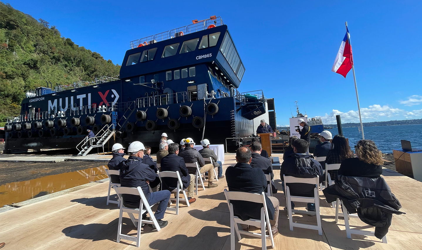 Multi X inaugura primer pontón híbrido  en operación en la Región de Aysén